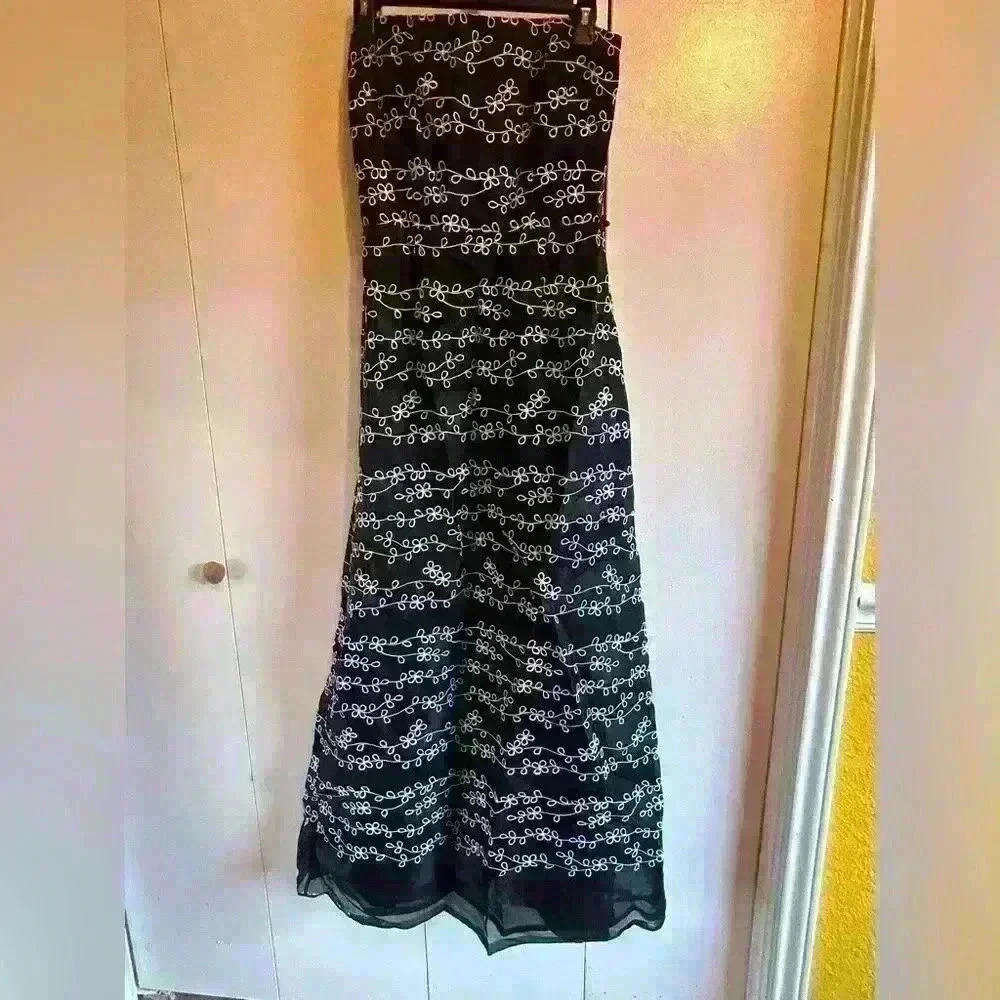 Kay Unger Women's Strapless 100% Silk Long Gown Brown Size 2